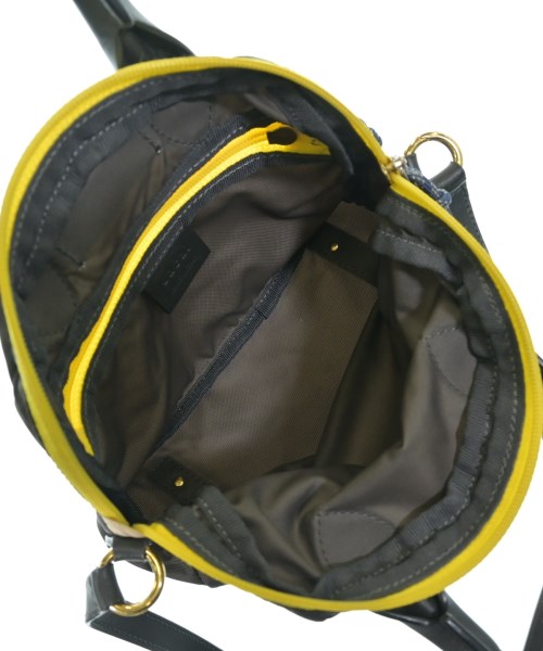 sacai กระเป๋าถือ