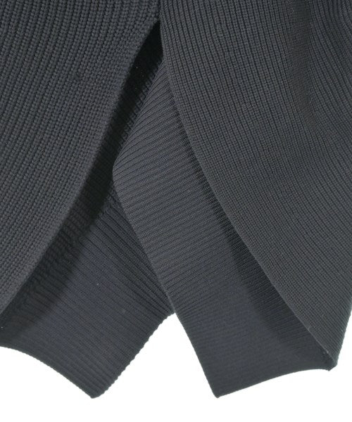 sacai เสื้อกันหนาว