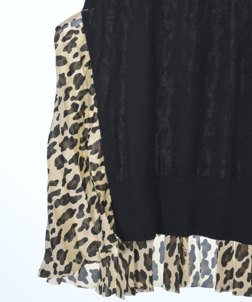 sacai เสื้อแขนกุด