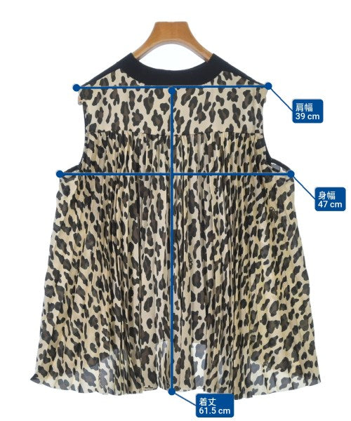 sacai เสื้อแขนกุด