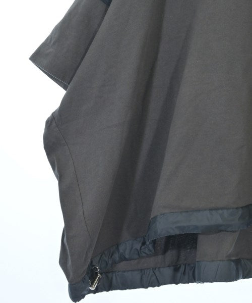 sacai เสื้อยืด/เสื้อท็อปส์