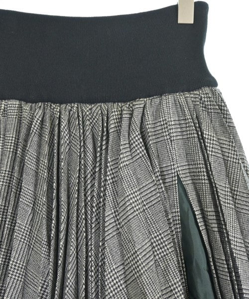 sacai กระโปรงยาวถึงเข่า