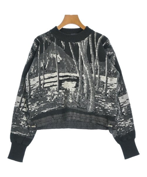 sacai เสื้อกันหนาว