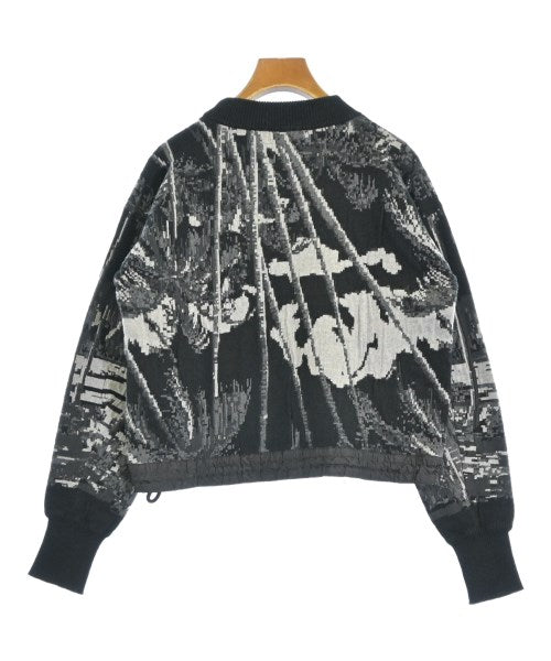 sacai เสื้อกันหนาว