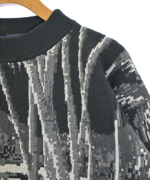 sacai เสื้อกันหนาว