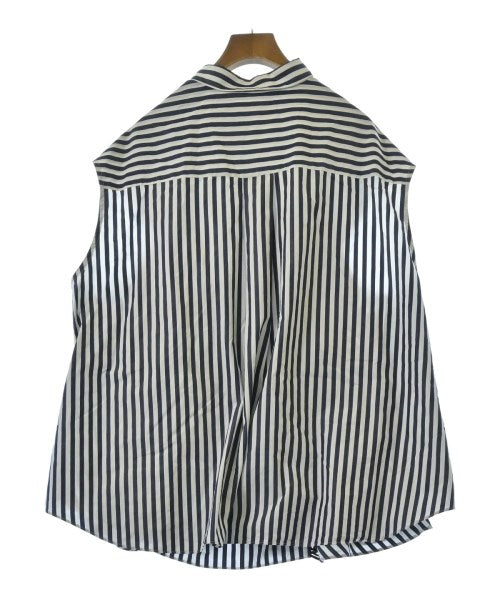 sacai เสื้อลำลอง