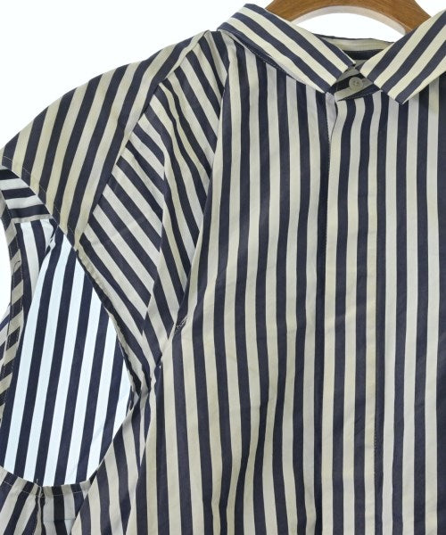 sacai เสื้อลำลอง