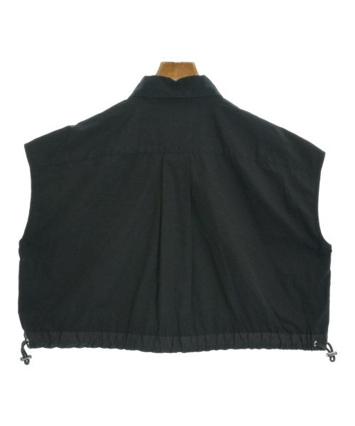 sacai เสื้อลำลอง