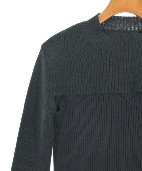 sacai เสื้อกันหนาว