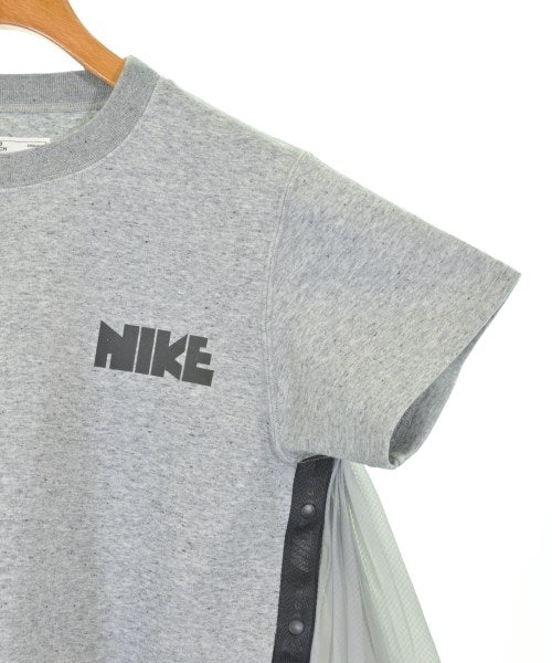 sacai เสื้อยืด/เสื้อท็อปส์
