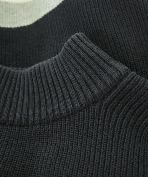 sacai เสื้อกันหนาว