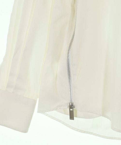 sacai เสื้อลำลอง