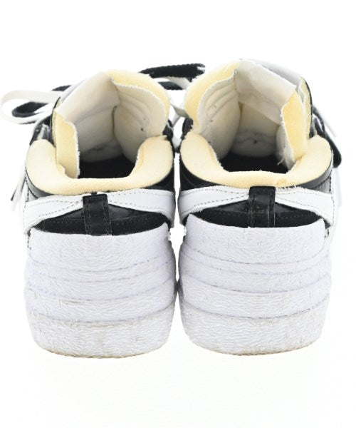 sacai รองเท้าผ้าใบ