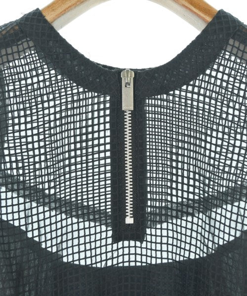 sacai เสื้อลำลอง