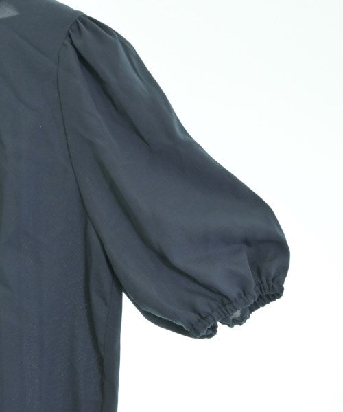 ROSSO เสื้อสตรี