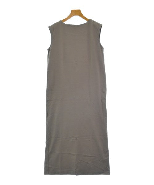 ROSSO ชุดเดรส