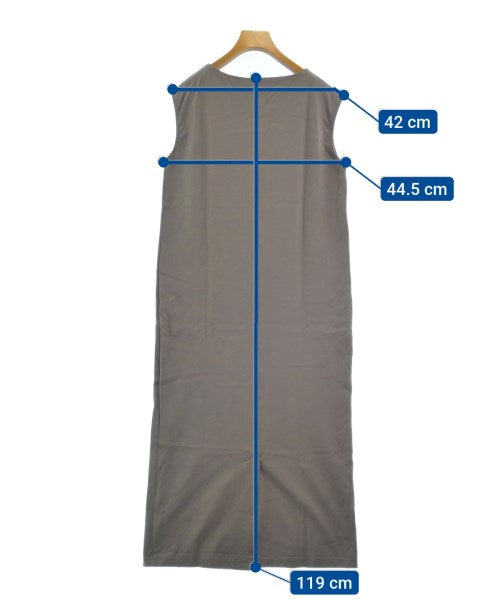 ROSSO ชุดเดรส