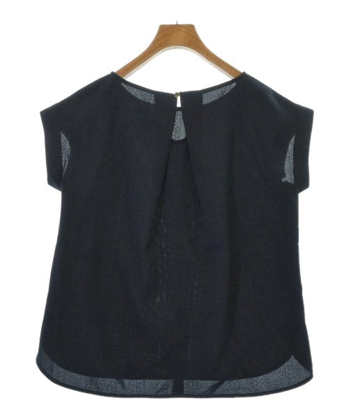 ROSSO เสื้อสตรี
