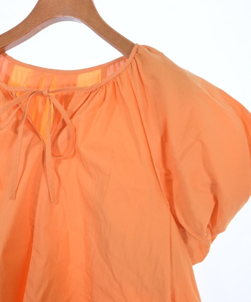 ROSSO เสื้อสตรี