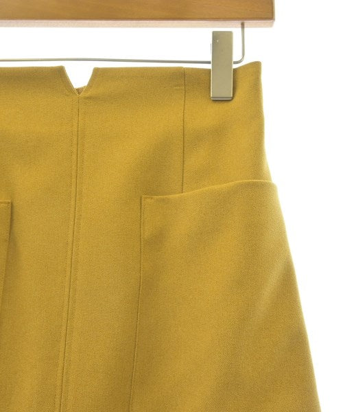 ROSSO กระโปรงยาวถึงเข่า