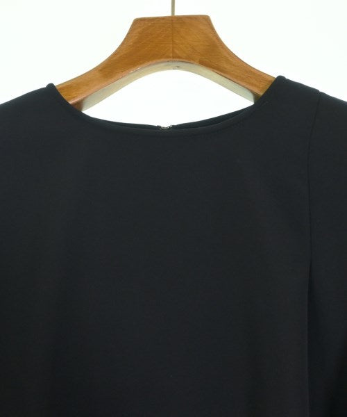 ROSSO เสื้อสตรี