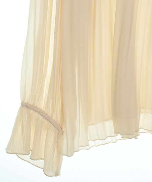 ROSSO เสื้อสตรี