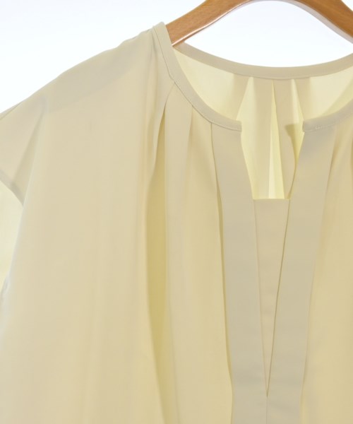 ROSSO เสื้อสตรี