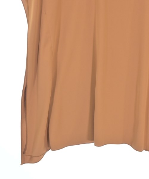 ROSSO เสื้อสตรี