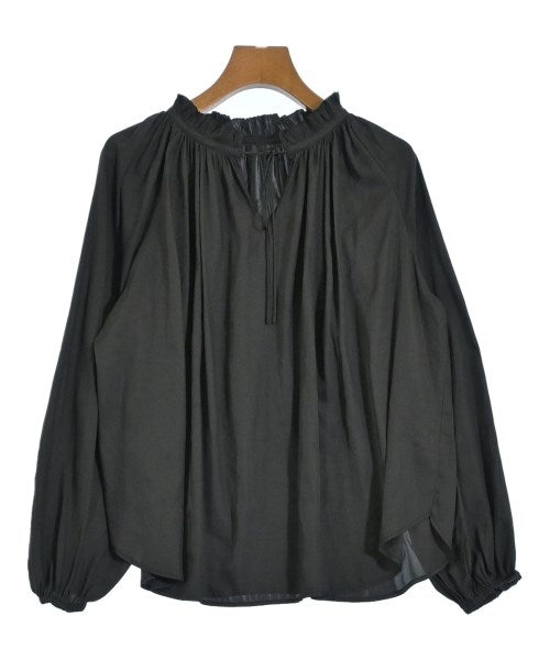 ROSSO เสื้อสตรี