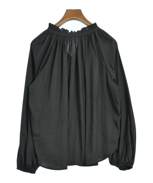 ROSSO เสื้อสตรี