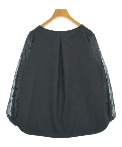 ROSSO เสื้อสตรี