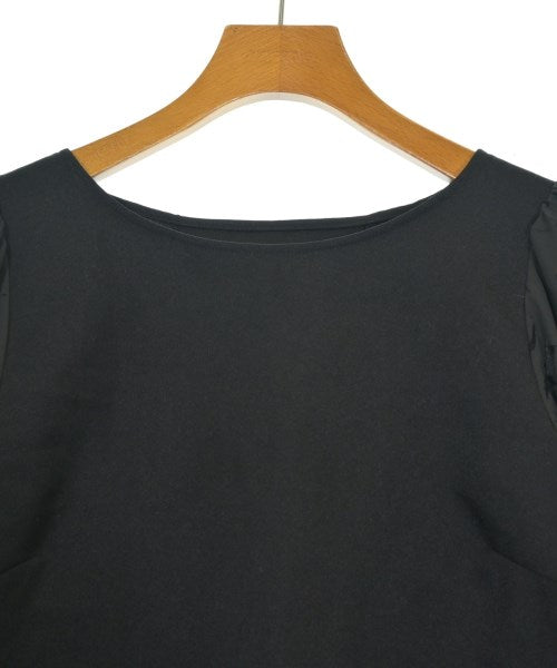 ROSSO เสื้อสตรี