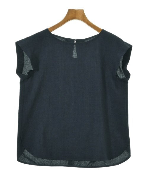 ROSSO เสื้อสตรี