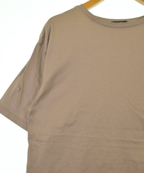 ROSSO เสื้อยืด/เสื้อท็อปส์