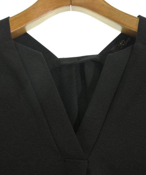 ROSSO เสื้อสตรี