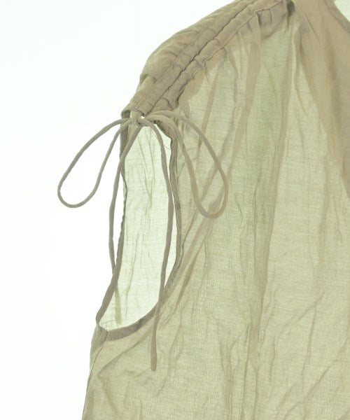 ROSSO เสื้อสตรี