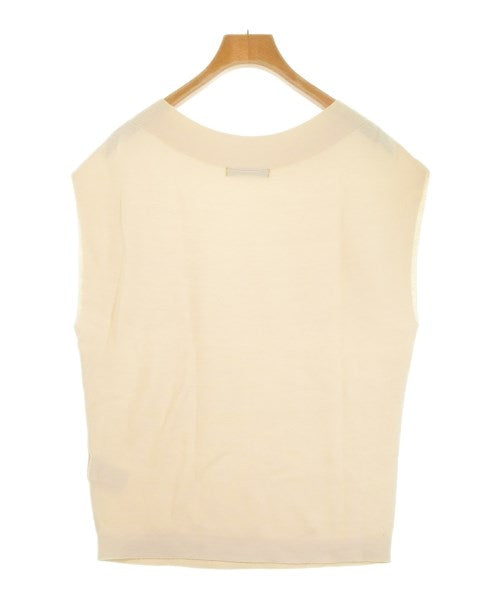 ROSSO เสื้อแขนกุด