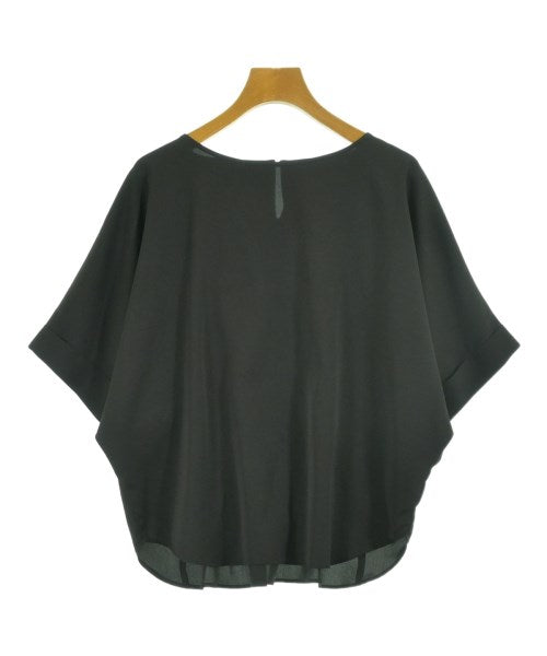 ROSSO เสื้อสตรี