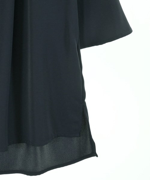 ROSSO เสื้อสตรี