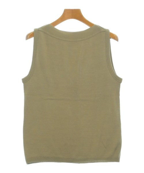 Letroyes เสื้อแขนกุด