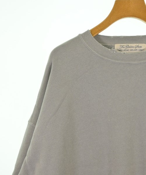 REMI RELIEF เสื้อสเวตเตอร์