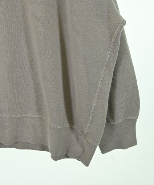 REMI RELIEF เสื้อสเวตเตอร์