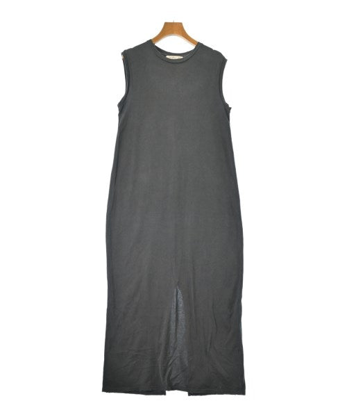 REMI RELIEF ชุดเดรส