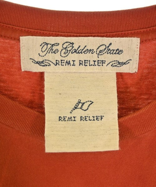 REMI RELIEF เสื้อยืด/เสื้อท็อปส์