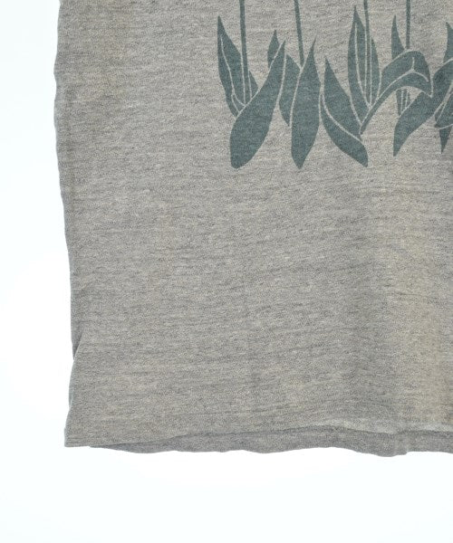 REMI RELIEF เสื้อยืด/เสื้อท็อปส์