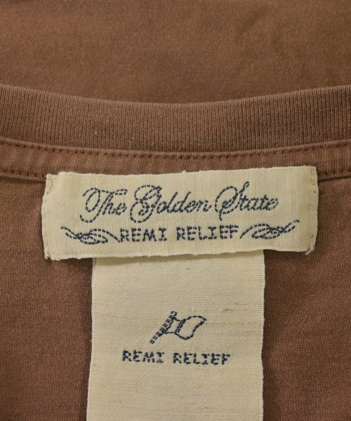 REMI RELIEF เสื้อยืด/เสื้อท็อปส์
