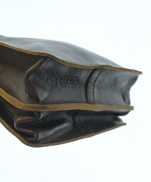 IL BISONTE กระเป๋าสะพาย