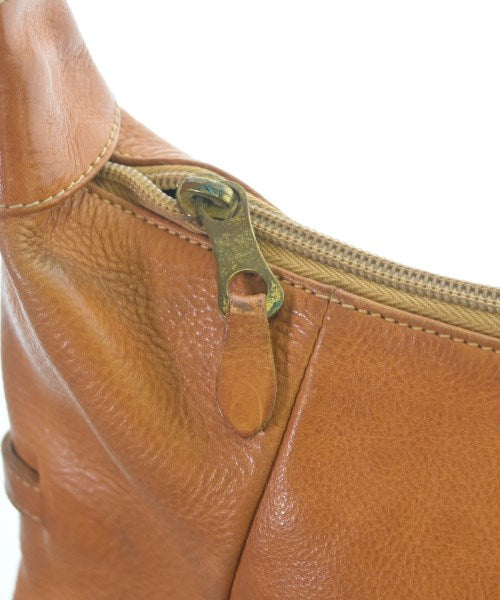 IL BISONTE กระเป๋าสะพาย