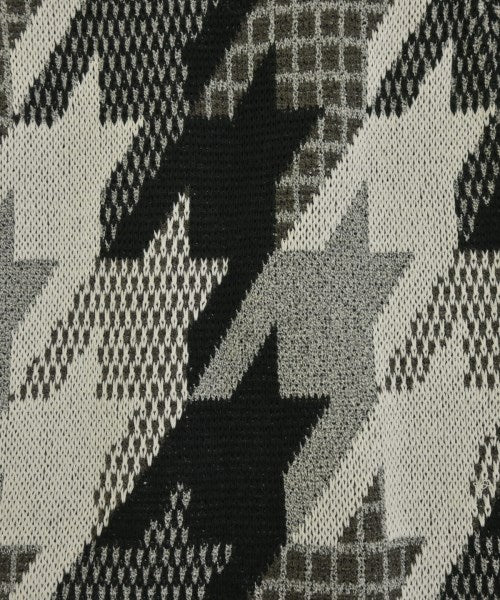 Mame Kurogouchi กระโปรงยาวถึงเข่า