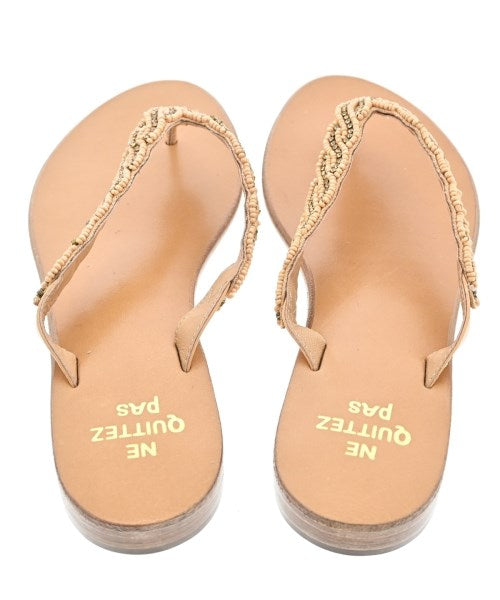 NE QUITTEZ PAS รองเท้าแตะ